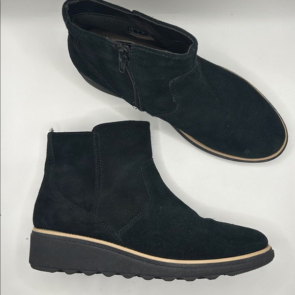 Clarks Women’s Sharon Swing Ankle Boots size 7 - Picture 1 of 10